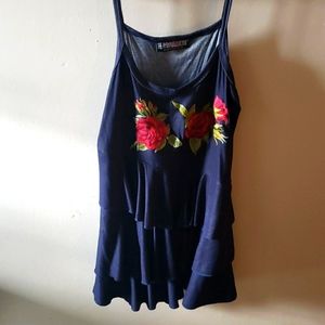 Pyramid collection size large ruffle rose tank top